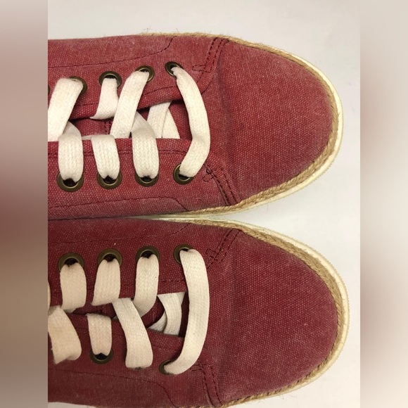 Vionic Womens Hattie Sneaker Cherry Canvas Size 8.5 - Picture 4 of 9